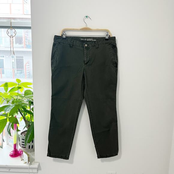 GAP Pants - Gap Dark Green Girlfriend Khaki Pants Size 10